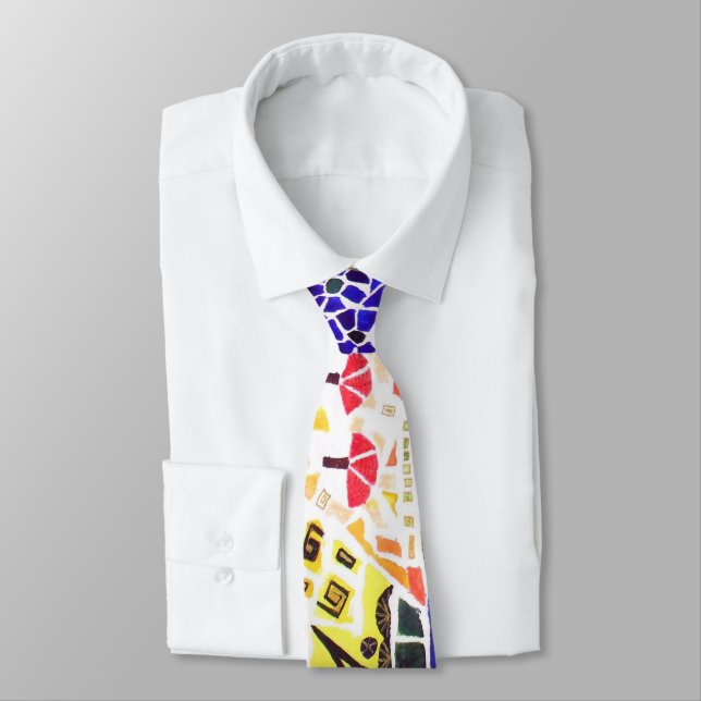 Gaudi's Park. Tie (Tied)