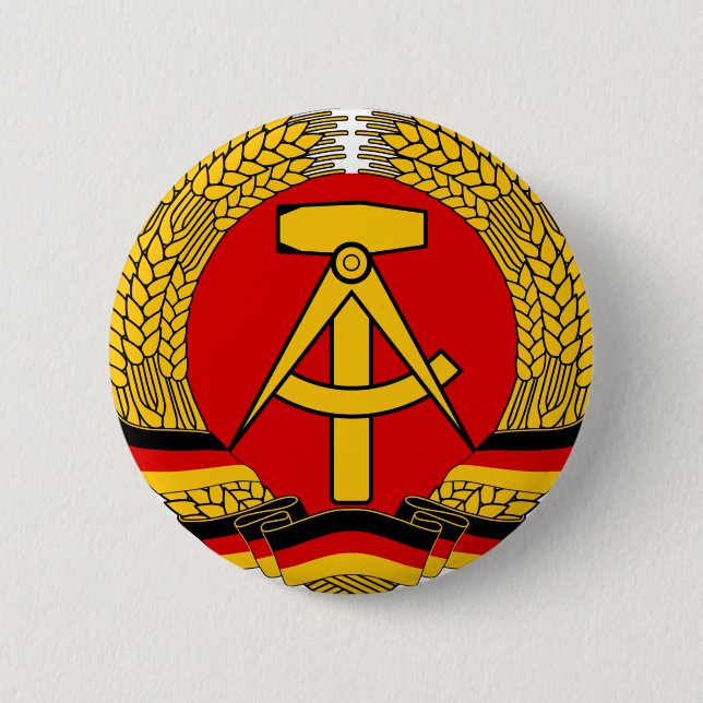 GDR. 6 CM ROUND BADGE (Front)