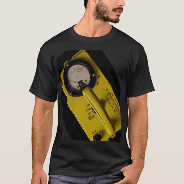 Geiger counter T-Shirt (Front)