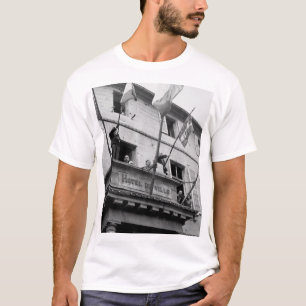 General Charles de Gaulle, President_War image T-Shirt