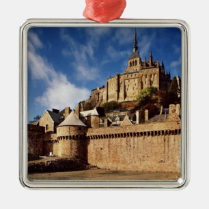 General view from the base of the ramparts metal tree decoration