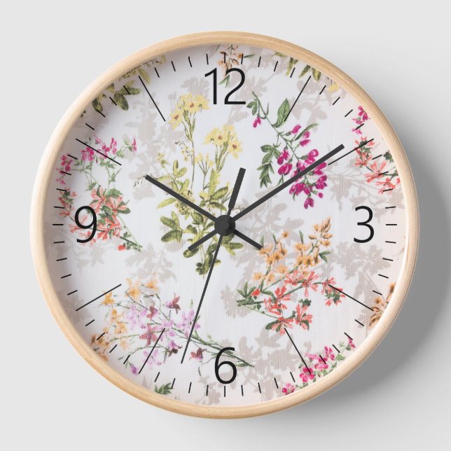 Gentle floral pattern clock (Front)