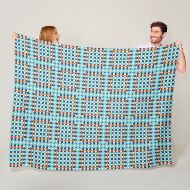 Geo 1 fleece blanket (In Situ)
