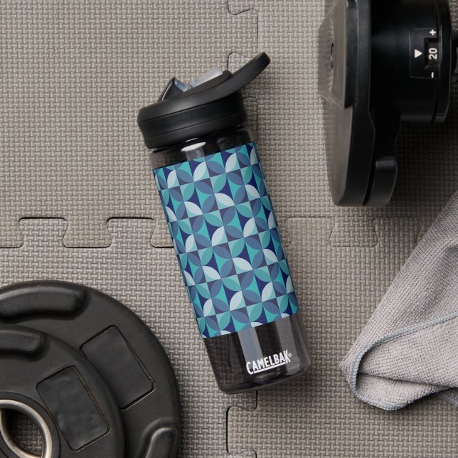 GEOMETRIC DESIGN. WATER BOTTLE (Gym)