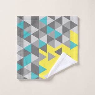 Geometric minimalistic pattern COLOR OF THE YEAR T Bath Towel Set