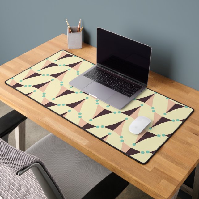 Geometric pattern in retro vibe desk mat (Office 2)