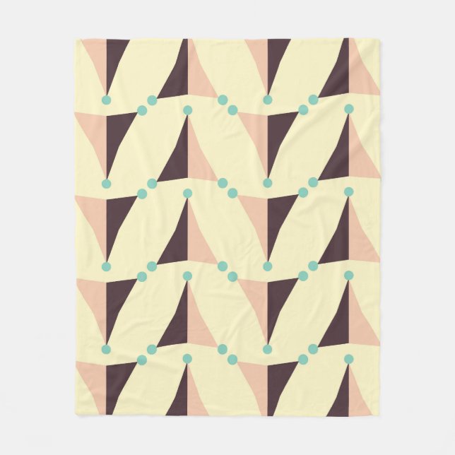 Geometric pattern in retro vibe fleece blanket (Front)