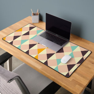 Geometric pattern overlapping diamonds & triangle desk mat