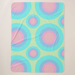 Geometric pattern retro sherpa blanket