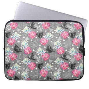 Geometric Pineapple Textured Pattern Laptop Sleeve