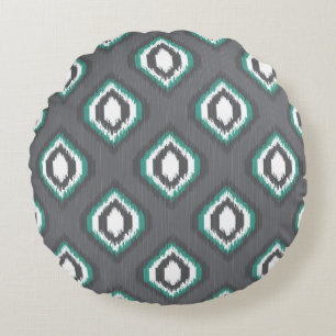 Geometric retro ikat tribal pattern round cushion