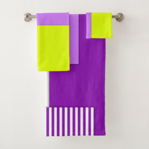 Geometric shapes made of multicolored paper bath towel set