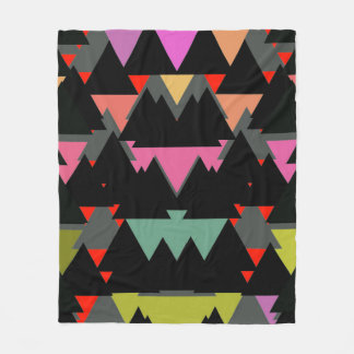Geometric Triangle Pattern Fleece Blanket