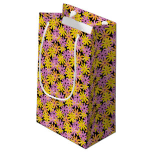 Gerbera flowers pattern, background small gift bag