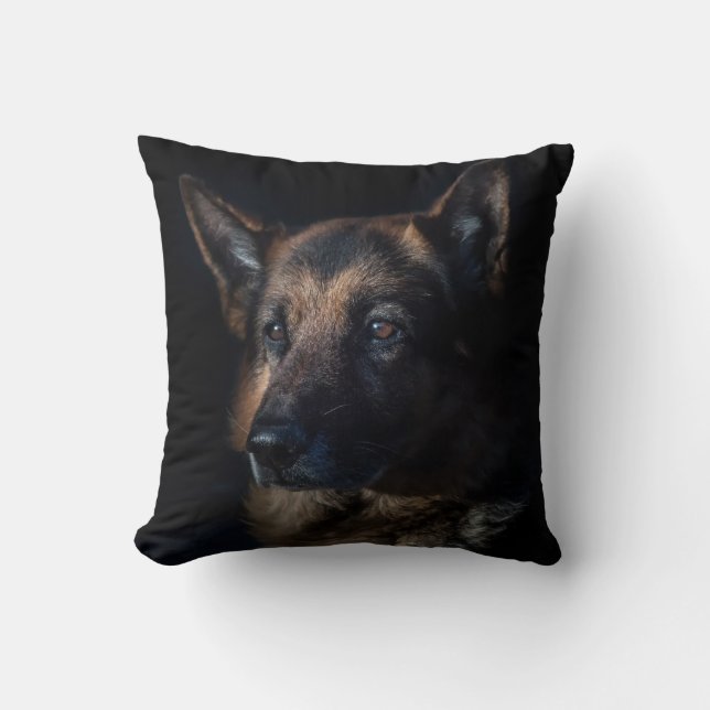 German Shepherd on black Cushion (Front)