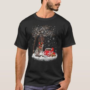 German Shorthaired Pointer In The Snow Christmas W T-Shirt
