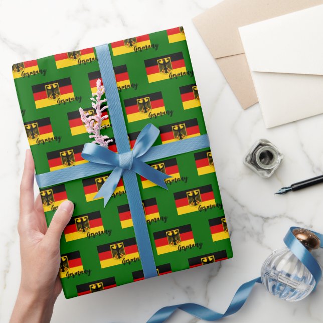 Germany Wrapping Paper, German Flag patriots Green Paper (Gifting)