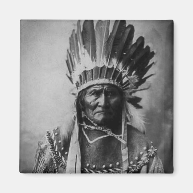 Geronimo in Head Dress Vintage Indian Magnet (Front)