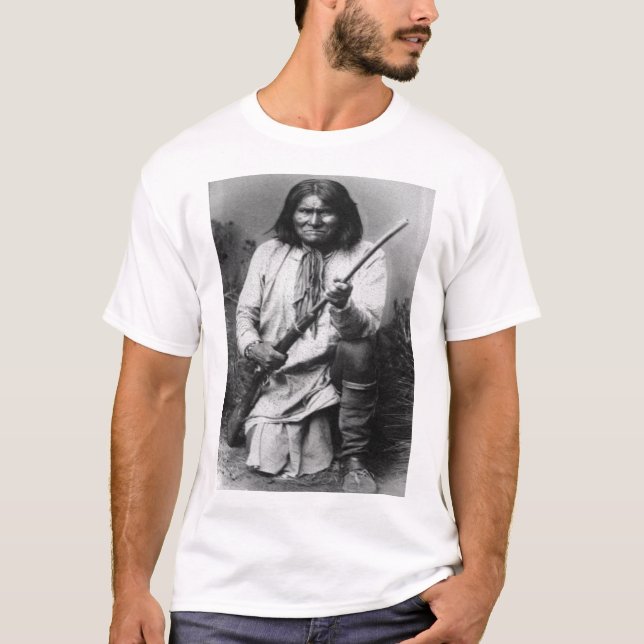 'Geronimo with Gun at the Ready' T-Shirt (Front)