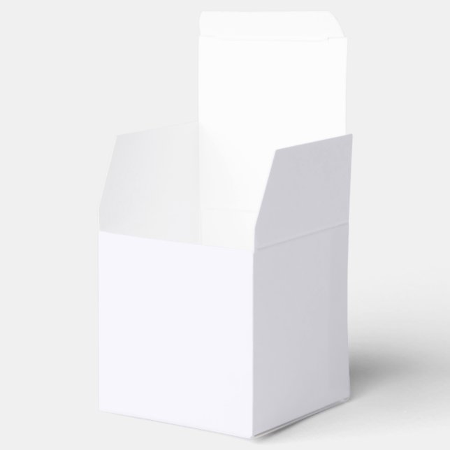 Ghost White Favour Box (Opened)