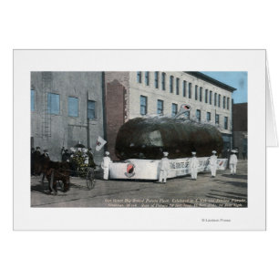 Giant Baked Potatoe Float Scene