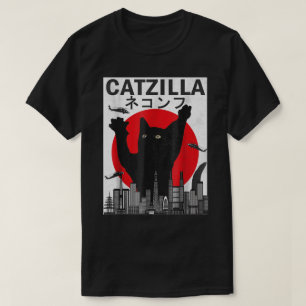 Giant Cat Tokyo Funny Design T-Shirt