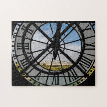 Giant glass clock at the Musée d'Orsay - Paris