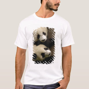 Giant panda babies (Ailuropoda melanoleuca) 2 T-Shirt