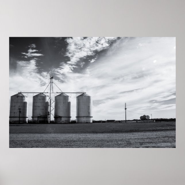 Gilbert Arizona Silos in Black and White Poster (Front)