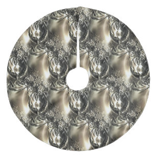 Gilded Pearls Fleece Tree Skirt