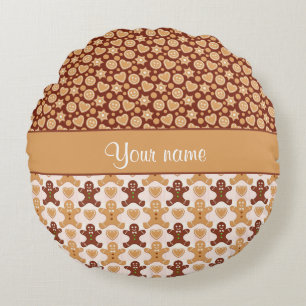 Gingerbread Men Faces and Hearts Round Cushion