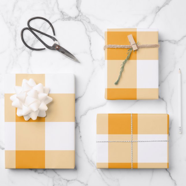 Gingham Pattern Wrapping Paper Sheet (Front)