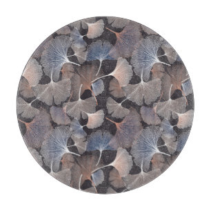 Ginkgo leaves: elegant natural pattern. cutting board