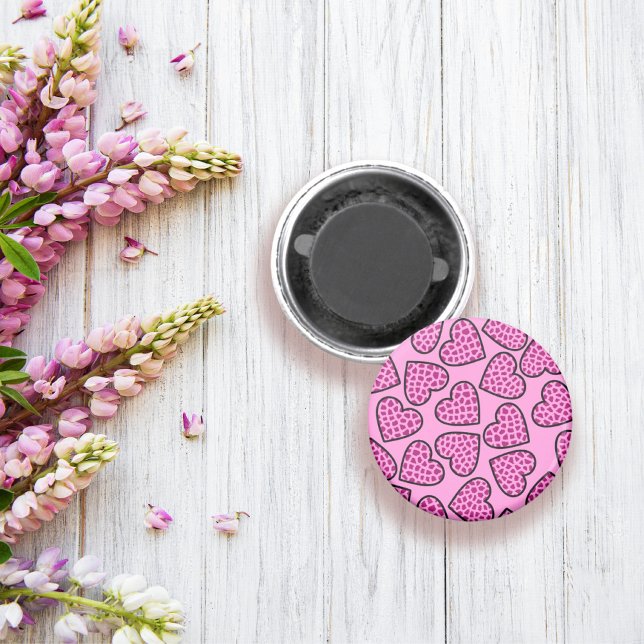 Giraffe hearts magnet (Creator Uploaded)