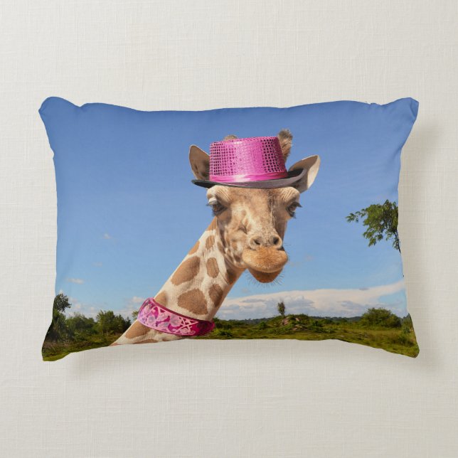 Giraffe in sparkly pink hat decorative cushion (Front)