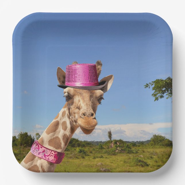 Giraffe in sparkly pink hat paper plate (Front)