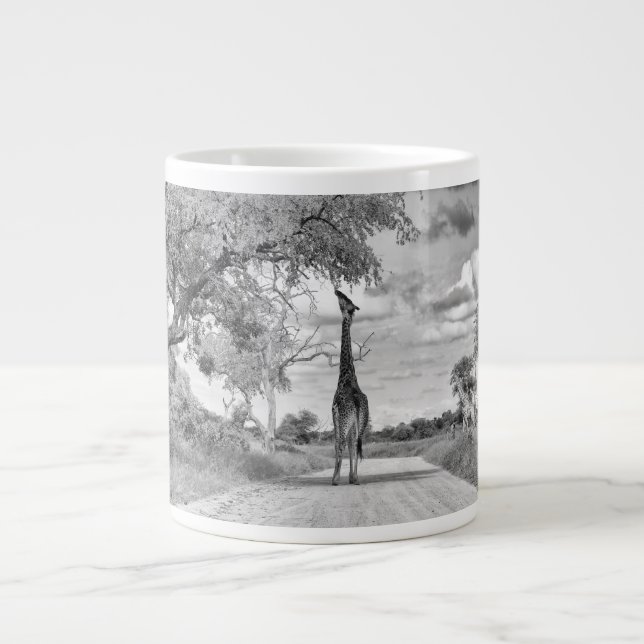 Giraffe on the road large coffee mug (Front)