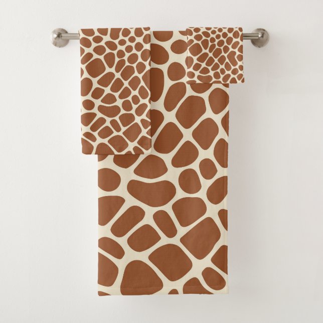 Giraffe Pattern Bath Towel Set (Insitu)