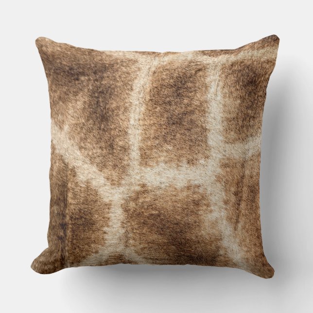 Giraffe pattern cushion (Front)