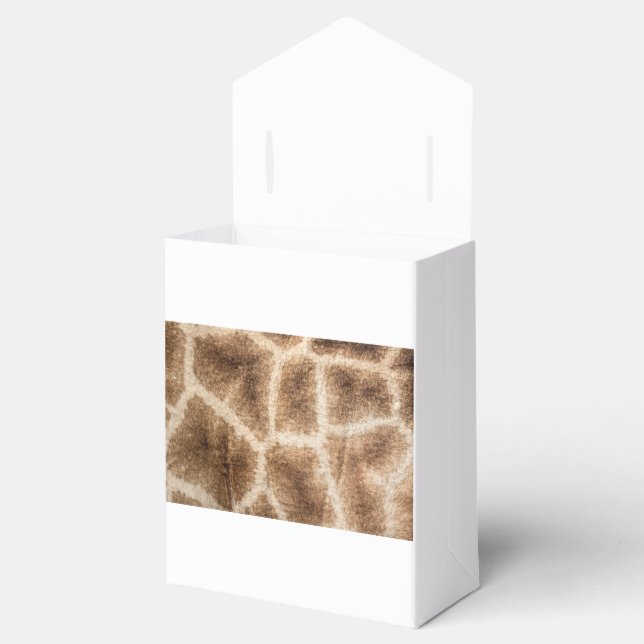 Giraffe pattern favour box (Opened)