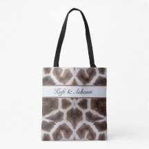 Giraffe pattern safari style