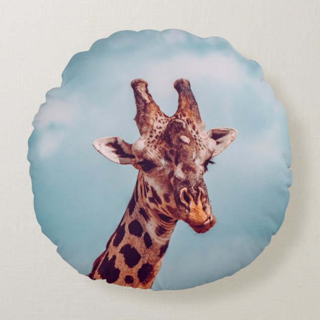 GIRAFFE PORTRAIT ROUND CUSHION (Front)