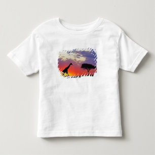 Giraffe silhouetted at sunrise, Giraffa Toddler T-Shirt