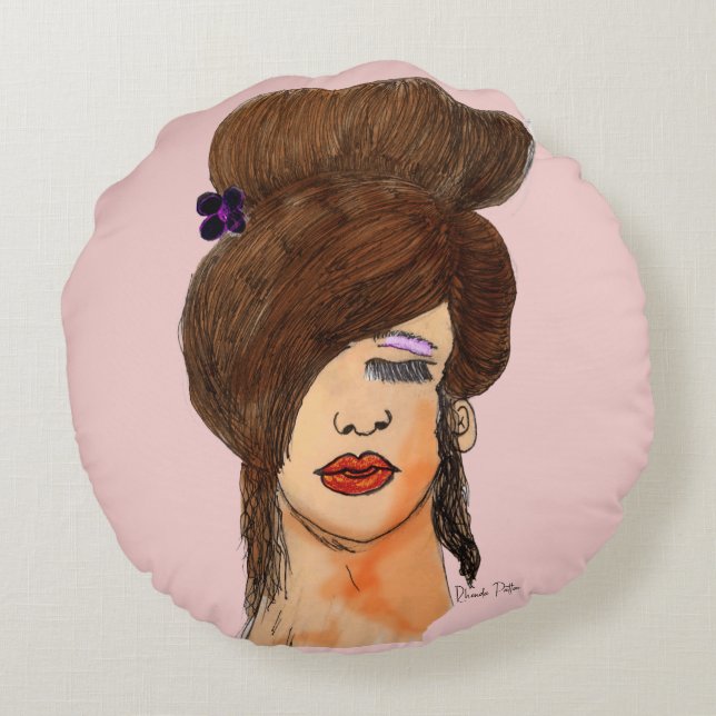 Girl drawing round cushion (Back)