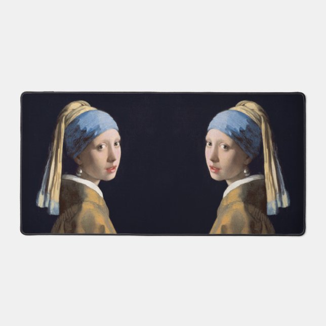 Girl with pearl earring 1665  desk mat (Front)