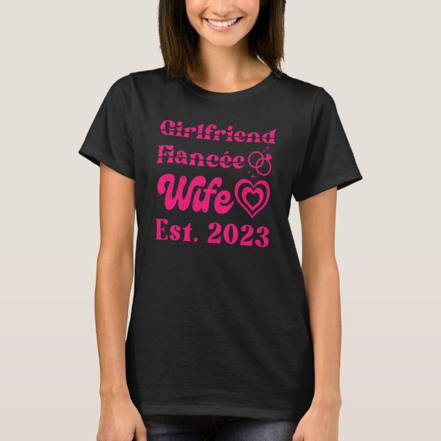 Girlfriend Fiance Wife Est 2023 Mrs Mr Wedding Cou T-Shirt (Front)