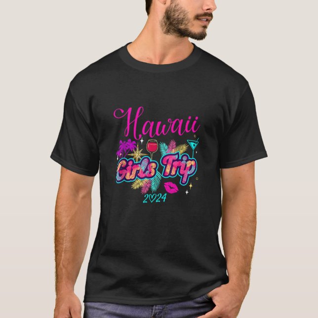 Girls Trip Hawaii 2024 Beach Womens Vacation Birth T-Shirt (Front)