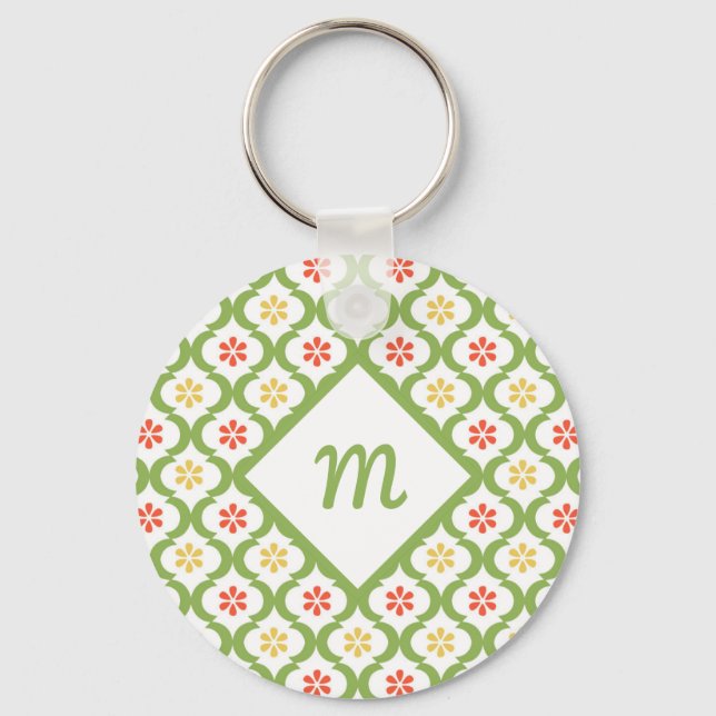 Girly Green Quatrefoil Cute Daisies and Monogram Key Ring (Front)