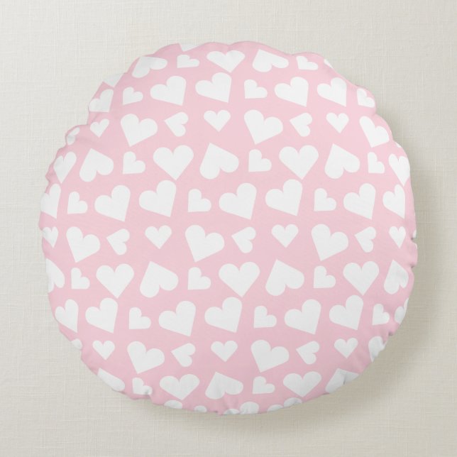 Girly Heart Pattern Pink White Round Cushion (Front)