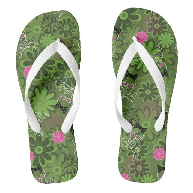 Girly Punk Skulls on Flower Camo background Thongs (Footbed)